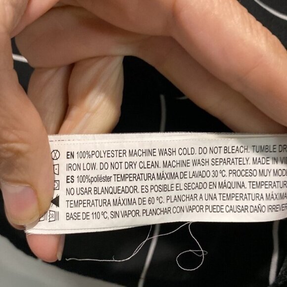 Black White Plaid Button Down Ruffle Sleeve Blouse SZ Medium - Picture 13 of 14